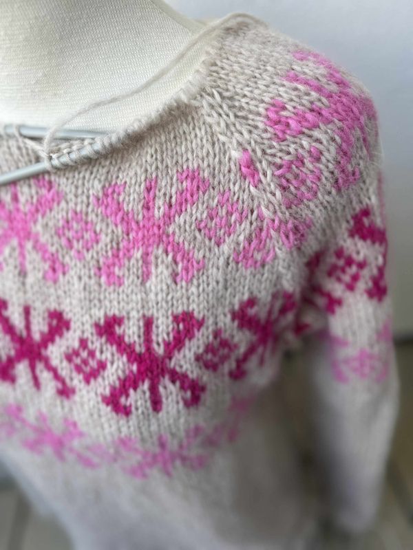 Trollholmen sweater (pattern)