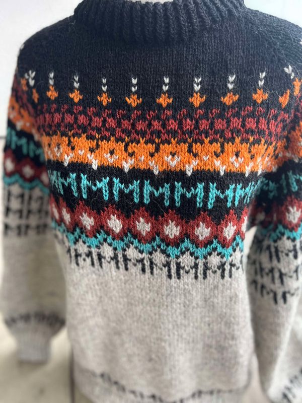 Jor sweater