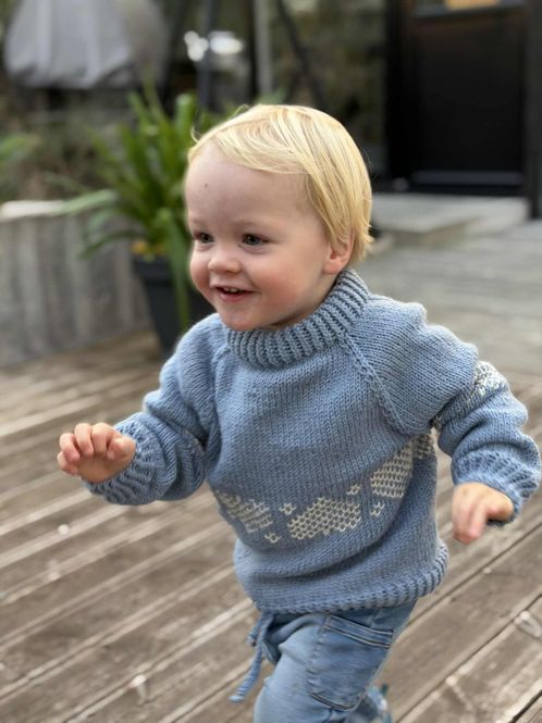 Hovedbilde Julekorg-genser, blå (strikkepakke)