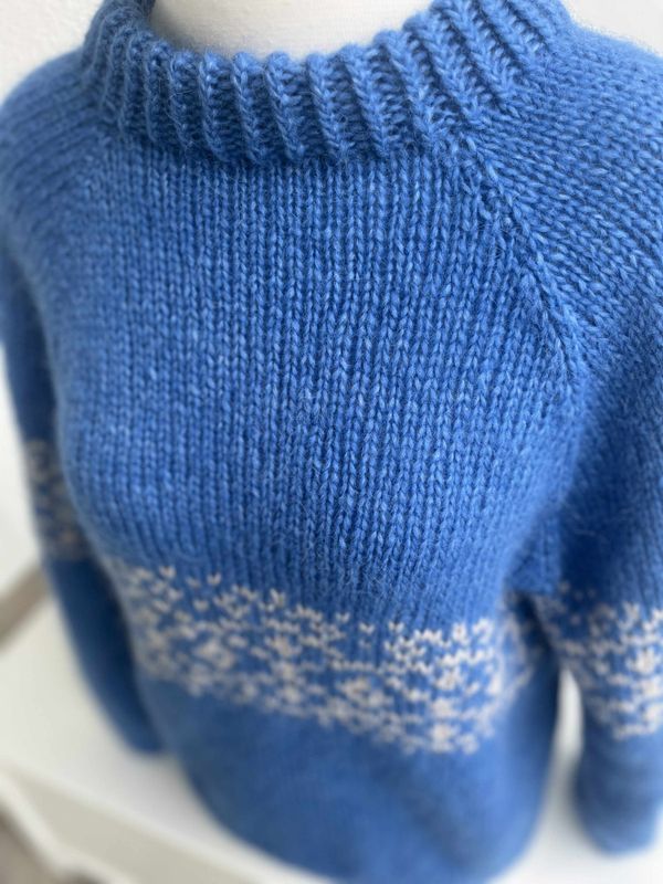 Augland-genser, blå (oppskrift)