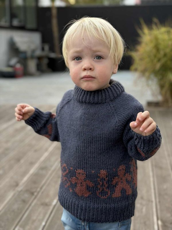 Pebberkage-genser - Ferdigstrikka